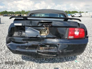 2006 Ford Mustang Standard z VIN 1ZVFT84N965254742, wystawiony jako Copart lot #61816475 z przebiegiem 111 655 mil mil oraz Czysty tytuł • Clean title. Historia ofert i sprzedaży dostępna na DreamBid. Obrazek 6.