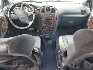 2002 Chrysler Town & Country Limited with VIN 2C8GP64L72R680763, listed as a Copart auction lot 88346795 with 139,156 mi miles and Non Repairable. Bid and sale history available at carsss.com. Image 8.