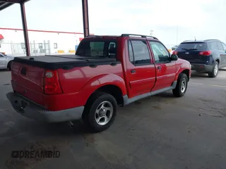2005 Ford Explorer Sport Trac XLS z VIN 1FMZU67K75UA79569, wystawiony jako IAAI lot #41842068 z przebiegiem 212 991 mil mil oraz . Historia ofert i sprzedaży dostępna na DreamBid. Obrazek 4.