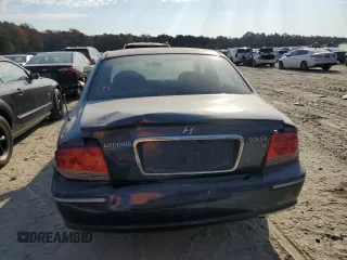 2005 Hyundai Sonata GLS with VIN KMHWF35H45A102665, listed as a Copart auction lot 76581204 with 208,763 mi miles and Salvage Title. Bid and sale history available at carsss.com. Image 6.