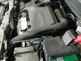 2018 Chevrolet Equinox LT with VIN 2GNAXSEV9J6239966, listed as a IAAI auction lot 43245221 with 119,583 mi miles and . Bid and sale history available at DreamBid. Image 19.