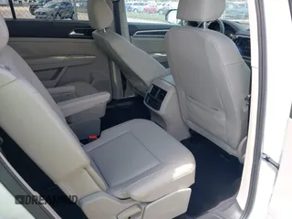2019 Volkswagen Atlas SEL with VIN 1V2MR2CA7KC557754, listed as a IAAI auction lot 42264080 with 20,412 mi miles and . Bid and sale history available at DreamBid. Image 8.