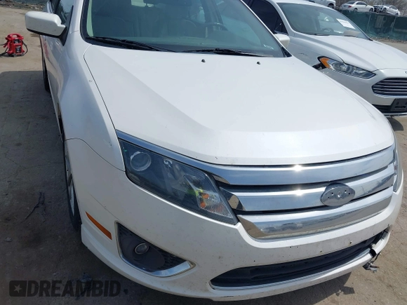 2011 Ford Fusion SEL with VIN 3FAHP0JA4BR200233, listed as a IAAI auction lot 41967095 with 237,492 mi miles. Bid and sale history available at carsss.com. Image 6.