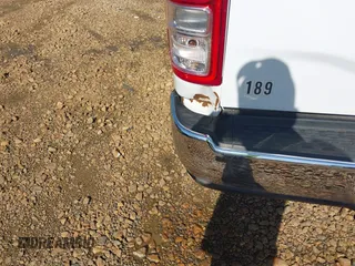 2022 Ram 2500 Tradesman z VIN 3C6UR5HL0NG202656, wystawiony jako IAAI lot #41975177 z przebiegiem 106 185 mil mil oraz . Historia ofert i sprzedaży dostępna na DreamBid. Obrazek 17.