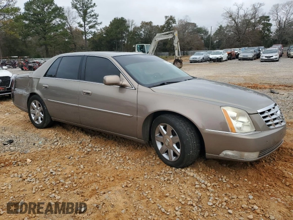 2007 Cadillac DTS V8 z VIN 1G6KD57Y47U115566, wystawiony jako Copart lot #88487785 z przebiegiem 93 484 mil mil oraz Szkoda całkowita • Salvage title. Historia ofert i sprzedaży dostępna na DreamBid. Obrazek 4.