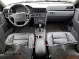 1996 Volvo S70 z VIN YV1LS5542T2274433, wystawiony jako Copart lot #41997065 z przebiegiem 88 757 mil mil oraz Szkody całkowita. Historia ofert i sprzedaży dostępna na DreamBid. Obrazek 8.