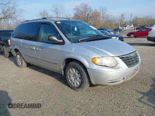 2005 Chrysler Town & Country LX with VIN 2C4GP44R45R180459, listed as a IAAI auction lot 41981462 with 143,396 mi miles. Bid and sale history available at carsss.com. Image 1.