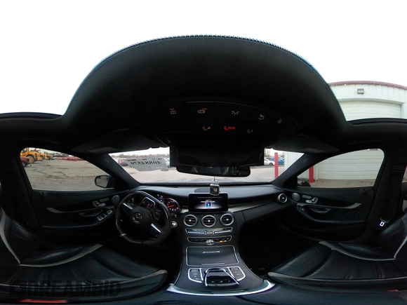 2016 Mercedes-Benz C 63 S AMG z VIN 55SWF8HB7GU163686, wystawiony jako IAAI lot #40884579 z przebiegiem Nie podano mil oraz . Historia ofert i sprzedaży dostępna na DreamBid. Obrazek 19.