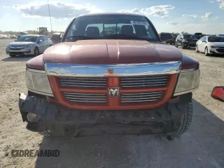 2008 Dodge Dakota z VIN 1D7HW62K78S501945, wystawiony jako Copart lot #46787265 z przebiegiem 148 742 mil mil oraz Szkoda całkowita • Salvage title. Historia ofert i sprzedaży dostępna na DreamBid. Obrazek 5.