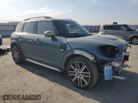 2022 MINI Countryman Cooper S with VIN WMZ53BR04N3N41652, listed as a Copart auction lot 55354375 with 20,821 mi miles and Salvage title. Bid and sale history available at DreamBid. Image 4.