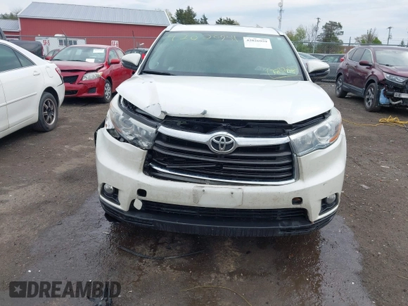 2016 Toyota Highlander XLE z VIN 5TDJKRFH4GS323202, wystawiony jako IAAI lot #42026959 z przebiegiem 135 430 mil mil oraz . Historia ofert i sprzedaży dostępna na DreamBid. Obrazek 6.