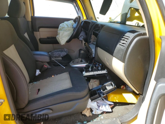 2006 Hummer H3 with VIN 5GTDN136968134789, listed as a Copart auction lot 72100094 with 184,161 mi miles and Salvage Title. Bid and sale history available at carsss.com. Image 7.