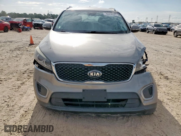 2017 Kia Sorento LX with VIN 5XYPG4A53HG189096, listed as a Copart auction lot 63436585 with 185,628 mi miles and Salvage title. Bid and sale history available at DreamBid. Image 5.