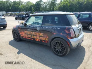 2005 MINI Hardtop с VIN WMWRC33495TJ66986, выставлен на аукционе Copart как лот 61852735 с пробегом Не указан миль и Списание • Salvage title. История ставок и продаж доступна на DreamBid. Изображение 2.