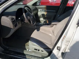 2004 Lincoln LS Sport z VIN 1LNHM87A44Y618428, wystawiony jako Copart lot #53490025 z przebiegiem 163 981 mil mil oraz Tytuł czysty. Historia ofert i sprzedaży dostępna na DreamBid. Obrazek 7.