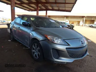 2013 Mazda Mazda3 i Sport with VIN JM1BL1UP8D1801952, listed as a IAAI auction lot 41974929 with 1 mi miles. Bid and sale history available at carsss.com. Image 1.