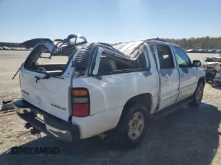 2005 Chevrolet Suburban LT with VIN 1GNEC16Z25J188893, listed as a Copart auction lot 76915044 with 340,273 mi miles and Non Repairable. Bid and sale history available at carsss.com. Image 3.