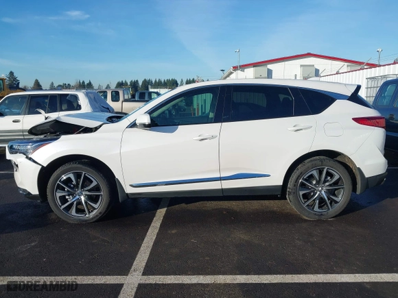 2024 Acura RDX w/Technology Package with VIN 5J8TC2H53RL030140, listed as a IAAI auction lot 41390496 with 11,028 mi miles. Bid and sale history available at carsss.com. Image 14.