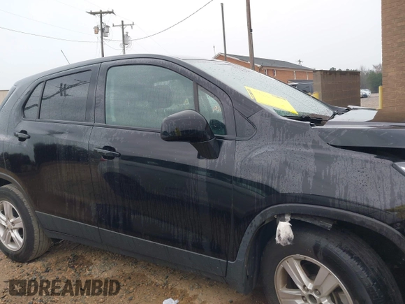 2020 Chevrolet Trax LS with VIN KL7CJKSB5LB321008, listed as a IAAI auction lot 41855276 with 77,473 mi miles. Bid and sale history available at carsss.com. Image 13.