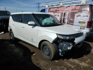 2022 Kia Soul LX with VIN KNDJ23AU1N7171503, listed as a Copart auction lot 48616665 with 35,810 mi miles and Clean Title. Bid and sale history available at carsss.com. Image 4.