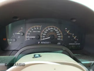 2003 Ford Expedition Special Service с VIN 1FMFU16L23LB07393, выставлен на аукционе Copart как лот 62140765 с пробегом 132 776 миль миль и Списание • Salvage title. История ставок и продаж доступна на DreamBid. Изображение 9.