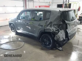 2020 Jeep Renegade Sport with VIN ZACNJAAB8LPL19375, listed as a IAAI auction lot 41233560 with 17,248 mi miles and . Bid and sale history available at carsss.com. Image 3.