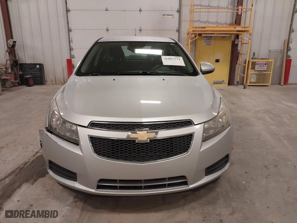 2014 Chevrolet Cruze 1LT with VIN 1G1PC5SB1E7119104, listed as a IAAI auction lot 41887771 with 173,734 mi miles. Bid and sale history available at carsss.com. Image 12.