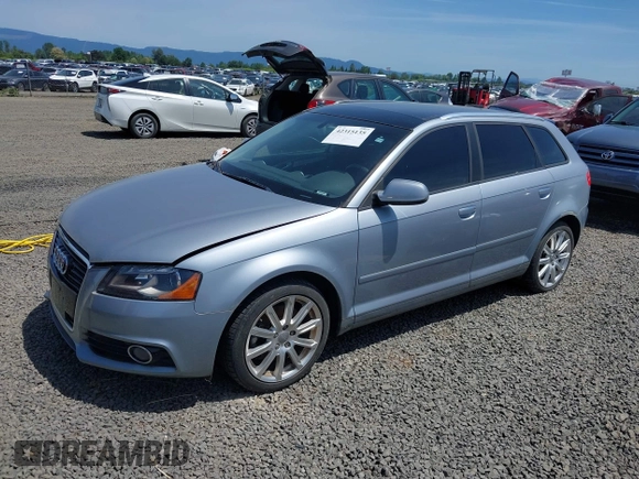 2012 Audi A3 Premium Plus z VIN WAUKFAFM0CA011051, wystawiony jako IAAI lot #42315135 z przebiegiem 136 597 mil mil oraz . Historia ofert i sprzedaży dostępna na DreamBid. Obrazek 2.