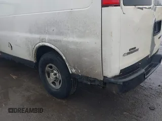 2005 Chevrolet Express Cargo Van with VIN 1GCFG15X651249132, listed as a IAAI auction lot 41736308 with 1,939 mi miles. Bid and sale history available at carsss.com. Image 6.