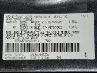 2017 Toyota Tundra Platinum z VIN 5TFAW5F16HX614411, wystawiony jako Copart lot #43986445 z przebiegiem 93 457 mil mil oraz Szkoda całkowita • Salvage title. Historia ofert i sprzedaży dostępna na DreamBid. Obrazek 13.