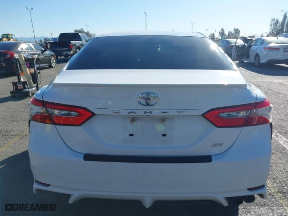 2018 Toyota Camry LE with VIN 4T1B11HKXJU140631, listed as a IAAI auction lot 41761493 with 68,298 mi miles. Bid and sale history available at carsss.com. Image 16.