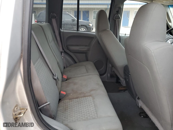 2007 Jeep Liberty Sport with VIN 1J4GL48KX7W632833, listed as a Copart auction lot 45738025 with 100,056 mi miles and Salvage Title. Bid and sale history available at carsss.com. Image 12.