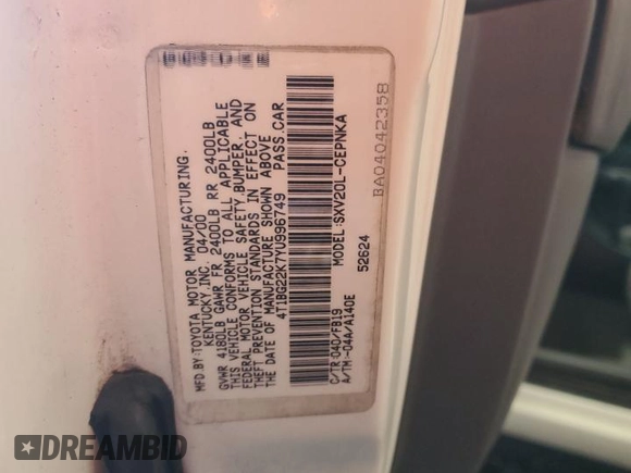 2000 Toyota Camry CE with VIN 4T1BG22K7YU996749, listed as a Copart auction lot 41957205 with 197,160 mi miles and Salvage Title. Bid and sale history available at carsss.com. Image 13.