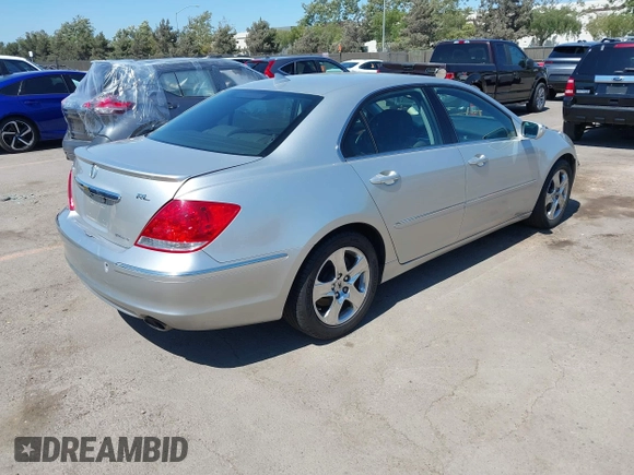 2006 Acura RL with VIN JH4KB16556C007009, listed as a IAAI auction lot 42544310 with 232,005 mi miles and . Bid and sale history available at DreamBid. Image 4.