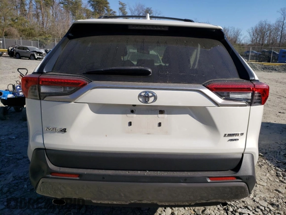 2019 Toyota RAV4 Limited with VIN JTMN1RFV0KD014972, listed as a Copart auction lot 47058435 with 135,395 mi miles and Salvage Title. Bid and sale history available at carsss.com. Image 6.