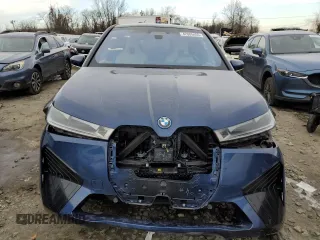 2023 BMW iX M60 with VIN WB533CF01PCM75951, listed as a Copart auction lot 42005405 with 13,540 mi miles and Salvage Title. Bid and sale history available at carsss.com. Image 5.