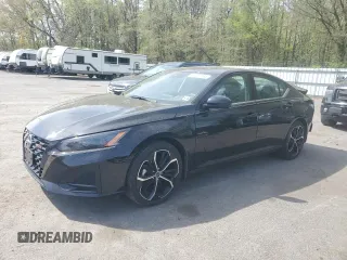 2024 Nissan Altima SR z VIN 1N4BL4CV0RN423438, wystawiony jako Copart lot #54617695 z przebiegiem 10 523 mil mil oraz Szkoda całkowita • Salvage title. Historia ofert i sprzedaży dostępna na DreamBid. Obrazek 1.