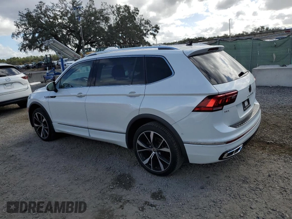 2023 Volkswagen Tiguan SEL R-Line z VIN 3VV4B7AX8PM040917, wystawiony jako Copart lot #84402084 z przebiegiem 6 905 mil mil oraz Szkoda całkowita • Salvage title. Historia ofert i sprzedaży dostępna na DreamBid. Obrazek 2.