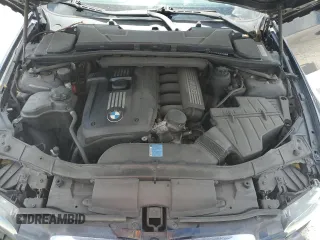 2009 BMW 3 Series 328i z VIN WBAWL13559PX25092, wystawiony jako Copart lot #61066185 z przebiegiem 101 259 mil mil oraz Szkoda całkowita • Salvage title. Historia ofert i sprzedaży dostępna na DreamBid. Obrazek 11.