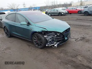 2016 Tesla Model X P90D with VIN 5YJXCBE46GF003221, listed as a IAAI auction lot 41449819 with 118,773 mi miles. Bid and sale history available at carsss.com. Image 1.