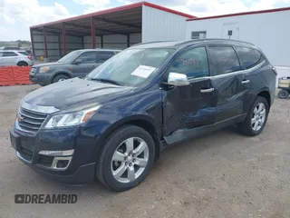 2016 Chevrolet Traverse LT z VIN 1GNKVGKD1GJ342152, wystawiony jako IAAI lot #42176937 z przebiegiem 76 739 mil mil oraz . Historia ofert i sprzedaży dostępna na DreamBid. Obrazek 2.