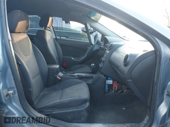 2008 Pontiac G6 with VIN 1G2ZG57B284231532, listed as a IAAI auction lot 41709413 with 276,415 mi miles. Bid and sale history available at carsss.com. Image 5.