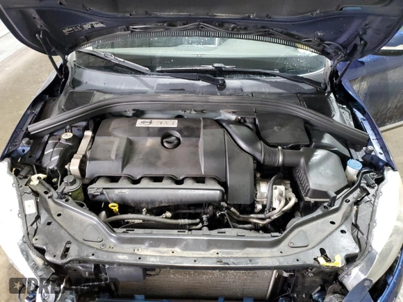 2015 Volvo XC60 T6 Platinum with VIN YV4902RV7F2716440, listed as a Copart auction lot 47587435 with 132,730 mi miles and Salvage Title. Bid and sale history available at carsss.com. Image 12.