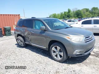 2011 Toyota Highlander Limited with VIN 5TDYK3EH8BS031915, listed as a IAAI auction lot 41984426 with 170,347 mi miles and . Bid and sale history available at DreamBid. Image 1.