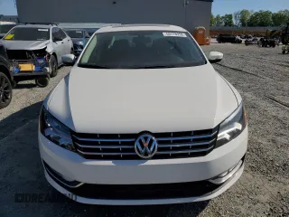 2014 Volkswagen Passat TDI SEL Premium with VIN 1VWCN7A35EC042649, listed as a Copart auction lot 53778255 with 154,447 mi miles and Clean Title. Bid and sale history available at carsss.com. Image 5.