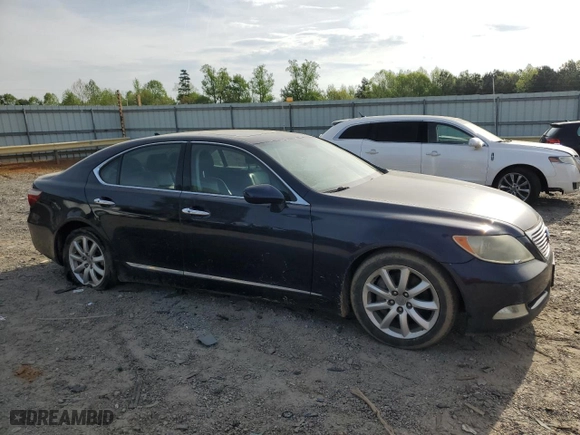 2008 Lexus LS 460 with VIN JTHBL46F685055861, listed as a Copart auction lot 53752015 with 303,742 mi miles and Clean Title. Bid and sale history available at carsss.com. Image 4.