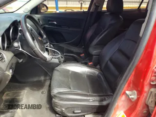 2014 Chevrolet Cruze 2LT z VIN 1G1PE5SB9E7398019, wystawiony jako Copart lot #53132735 z przebiegiem 212 121 mil mil oraz Szkoda całkowita • Salvage title. Historia ofert i sprzedaży dostępna na DreamBid. Obrazek 7.