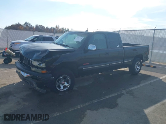 2002 Chevrolet Silverado 1500 LT with VIN 1GCEK19T52E262279, listed as a IAAI auction lot 40711298 with 251,098 mi miles. Bid and sale history available at carsss.com. Image 18.