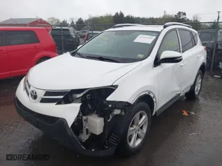 2013 Toyota RAV4 XLE with VIN JTMRFREV3DD000605, listed as a IAAI auction lot 41961810 with 140,346 mi miles. Bid and sale history available at carsss.com. Image 6.