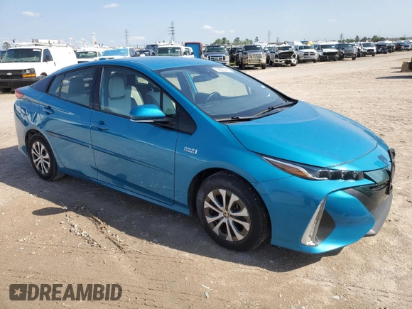 2020 Toyota Prius LE with VIN JTDKARFPXL3123838, listed as a Copart auction lot 50323415 with 75,330 mi miles and Clean Title. Bid and sale history available at DreamBid. Image 4.